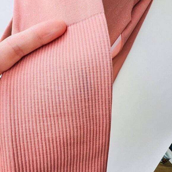 Lululemon Restless crop half zip long sleeves top, blush, Size 2 J149 - Picture 7 of 10